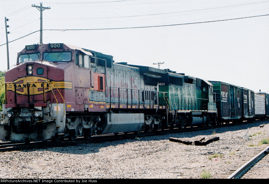 BNSF 900 East